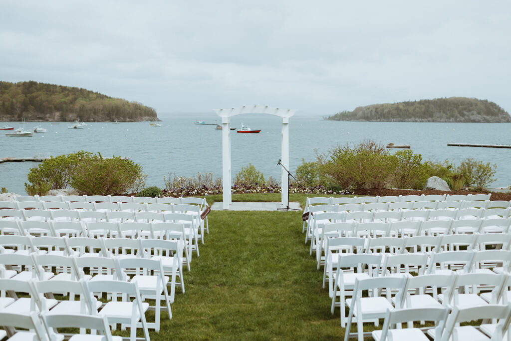 Outdoor wedding ceremony in Maine at Bar Harbor Inn.
